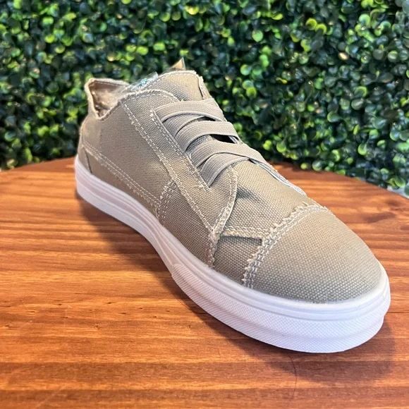 NEW Olive Green Elastic Lace Women’s Shoes- Size 8 - Picture 7 of 11